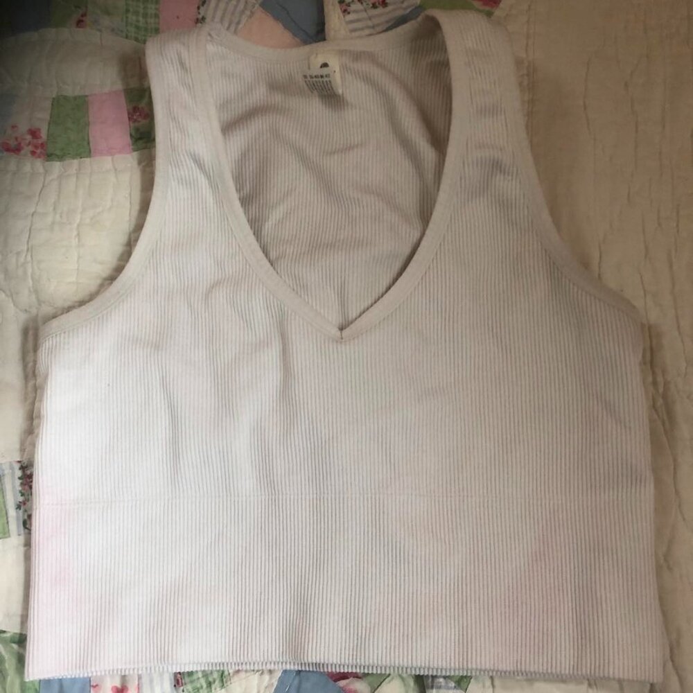 90 Degree by Reflex Ribbed Cropped  White Tank Top, Size  M
